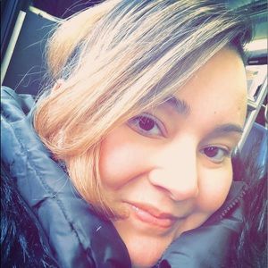 Meet your Posher, Ana